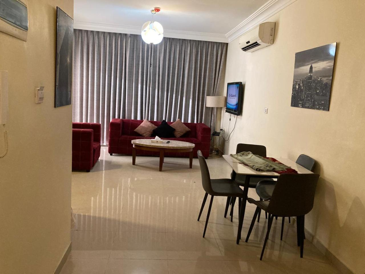 Uptown Hotel Apartment Amã Exterior foto